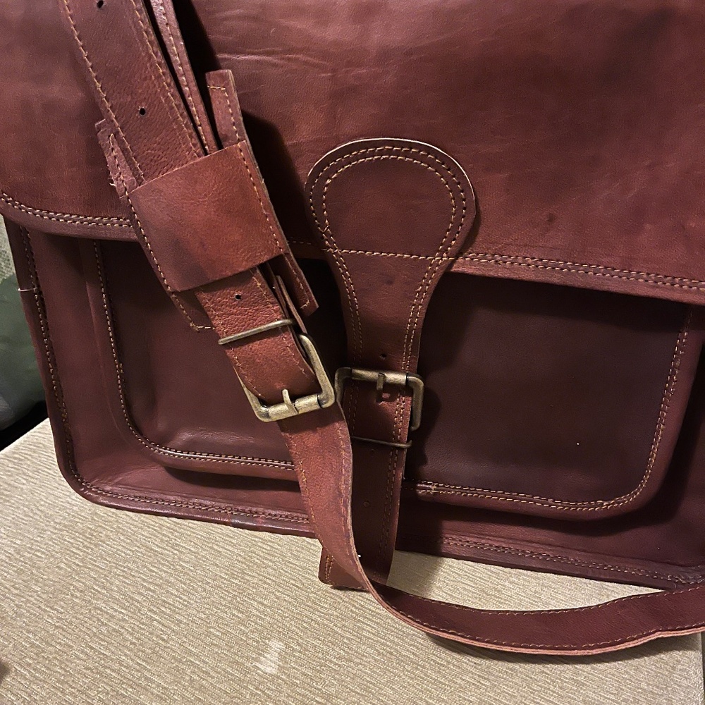 Perry Leather Messenger Bag for Men